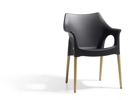 Discover by moments_stoel_Natural Ola_moments furniture